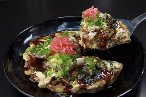  Hiroshima-style Okonomiyaki:  En Smaskig och Savory Pancka med En Unik Textur!