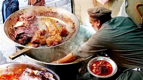  Siri Paye? En djupdykning i den pakistanska grytan som gör hela Hyderabad hungrig!