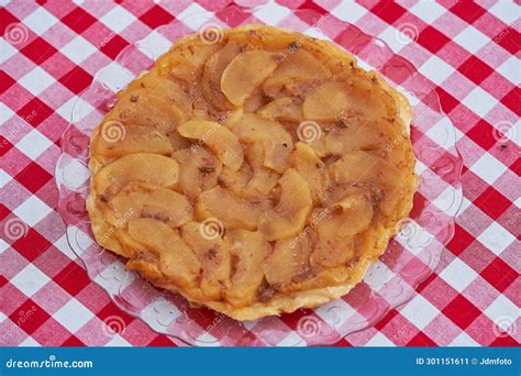  Tarte Tatin? En söt, karamelliserad dröm från hjärtat av Tours!